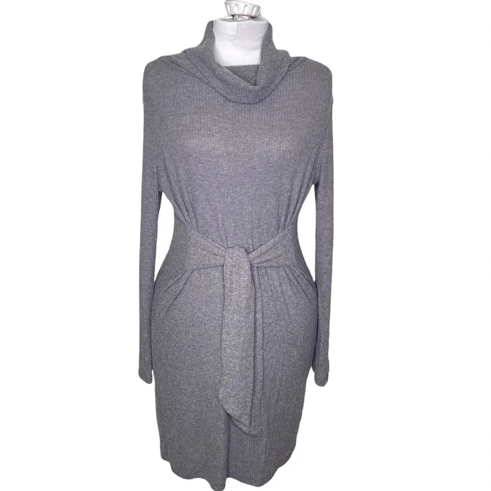 Gilli Tie Front Dress | Size Large - Picture 2 of 7